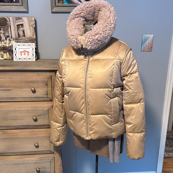 BCBG Gold Faux Fur Collar Full Zip Puffer Jacket